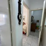 Local Apt Near City Lights 2