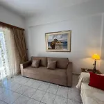 Local Apt Near City Lights 2